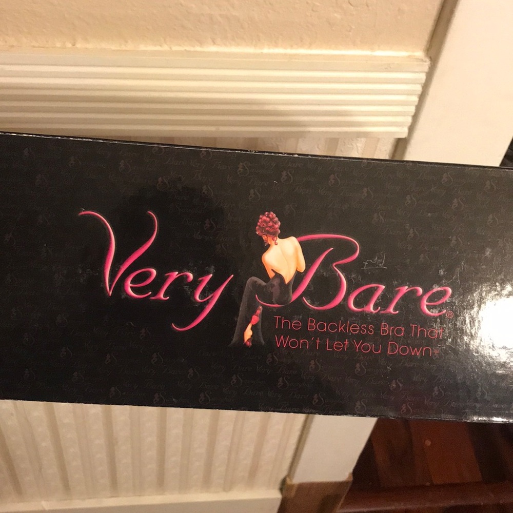 Very Bare backless bra